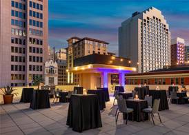 Embassy Suites by Hilton San Antonio Riverwalk Downtown 2