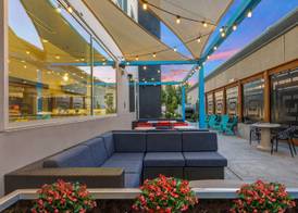 Tru By Hilton Lathrop 4