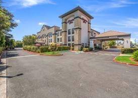 Hampton Inn Oakland-Hayward 3