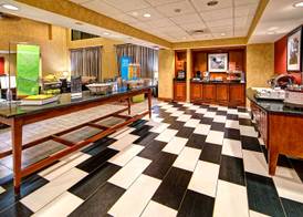 Hampton Inn Quincy 5