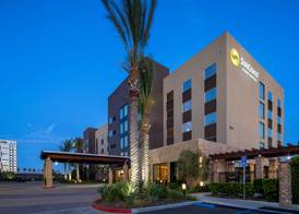 SunCoast Hotel Anaheim, Tapestry Collection by Hilton 5