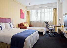 Holiday Inn SHANGHAI JING'AN by IHG 2