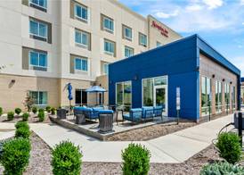 Hampton Inn Daleville 2