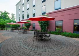 Hampton Inn & Suites Wilder 4