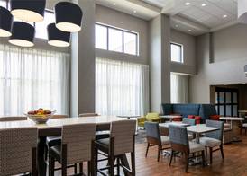 Hampton Inn & Suites West Bend 3
