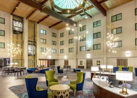 DoubleTree by Hilton Columbia 4