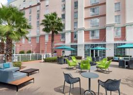 Hampton Inn & Suites Orlando Airport @ Gateway Village, FL 4
