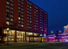 DoubleTree by Hilton Lansing 5