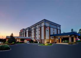 Hampton Inn Coventry-Warwick Area 2