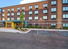 Tru By Hilton Sterling Heights Detroit 3