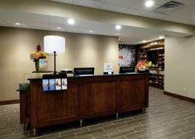 Hampton Inn Green Bay Downtown 4