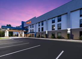 Hampton Inn Sanford 2