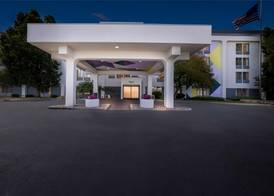 Spark by Hilton Green Bay 3