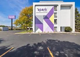 Spark by Hilton Green Bay 2