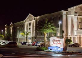 Hampton Inn & Suites Orlando near SeaWorld 3