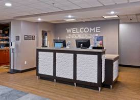 Hampton Inn & Suites Palm Desert 4