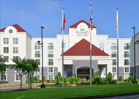Embassy Suites by Hilton Atlanta-Airport 3