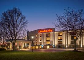 Hampton Inn Lancaster 2