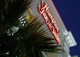 Hampton Inn & Suites Savannah/Midtown 2