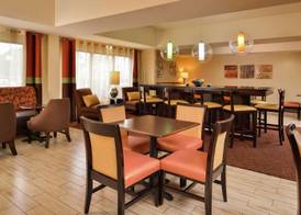 Hampton Inn Raleigh/Clayton I-40 5