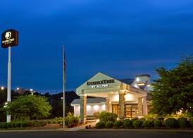 DoubleTree by Hilton Pittsburgh-Meadow Lands 5