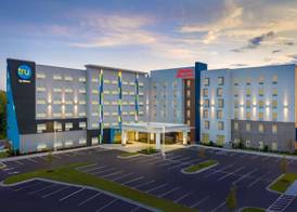 Hampton Inn & Suites Charlotte Airport Lake Pointe 2