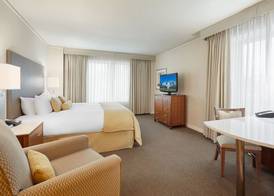 InterContinental Hotels SUITES HOTEL CLEVELAND by IHG 4