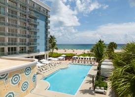 The Singer Oceanfront Resort, Curio Collection by Hilton 2