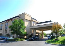 Hampton Inn Columbus-Airport 3