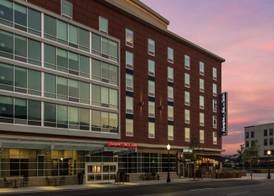 Hampton Inn & Suites Fort Wayne Downtown 3