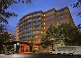 Embassy Suites by Hilton Chicago O'Hare Rosemont 2