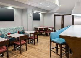 Hampton Inn Petersburg-Southpark Mall 4