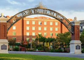 Hampton Inn & Suites Tampa/Ybor City/Downtown 2