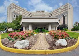 DoubleTree by Hilton Newark Airport 2