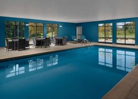 Hampton Inn & Suites Grand Rapids-Airport 28th St 5