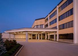 DoubleTree by Hilton Pittsburgh Cranberry 4