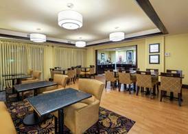 Hampton Inn Baton Rouge-I-10 & College Dr. 4