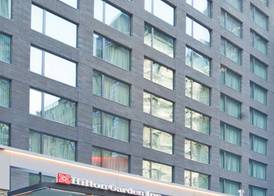 Hilton Garden Inn Central Park South 4