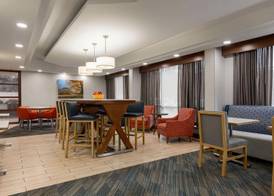 Hampton Inn Charlottesville 4