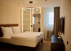 Chevron Hotel 4