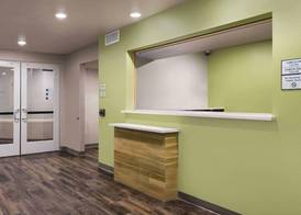 WoodSpring Suites Glendale Sports & Entertainment District 3