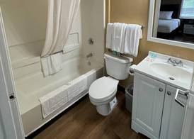 Suburban Studios near University of North Carolina-Charlotte 5