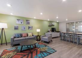 WoodSpring Suites Chandler Airport 2