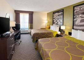 Super 8 by Wyndham Madison South 5