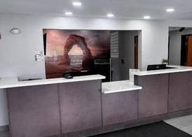 Royal Inn Midvale 3