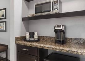 Best Western Plus Lake Jackson Inn & Suites 5