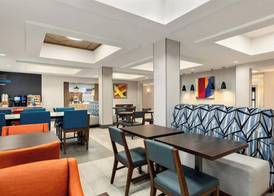 Holiday Inn Express & Suites SALT LAKE CITY-AIRPORT EAST by IHG 3