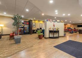 Comfort Suites Nashville near Percy Priest Lake 2
