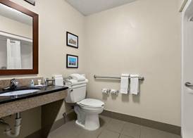 Comfort Suites Nashville near Percy Priest Lake 5