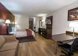 Red Roof Inn & Suites Hermitage 5